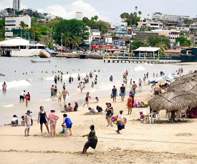 Saturan playas y crece la ola Covid Saturan playas y crece la ola Covid