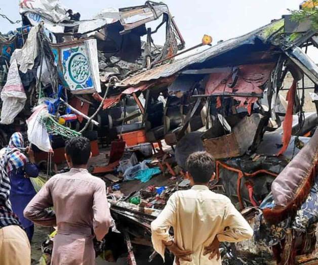 Tragedia en carretera, mueren 33; heridos 40 Tragedia en carretera, mueren 33; heridos 40
