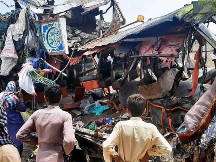 Tragedia en carretera, mueren 33; heridos 40 Tragedia en carretera, mueren 33; heridos 40