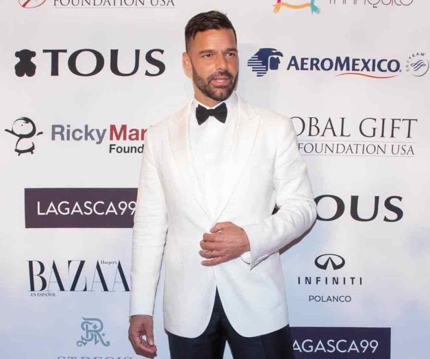 Dice a todos ¡Vacúnate YA! Dice a todos ¡Vacúnate YA!