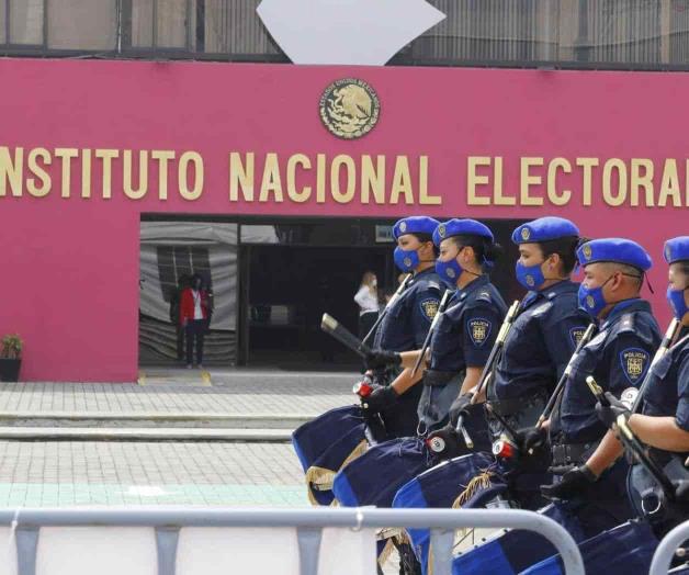 Aseguran que ya compraron bases de datos del INE