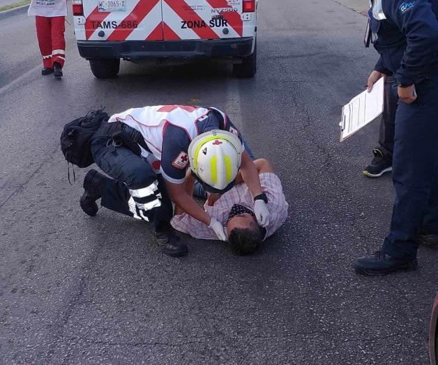 Carro de ruta arrolla a peatón