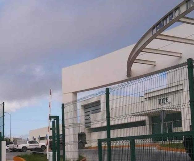 Detecta C-4 auto robado