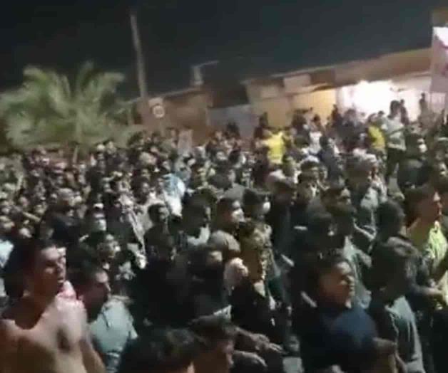 Al menos 3 muertos en protestas por agua en Irán Al menos 3 muertos en protestas por agua en Irán