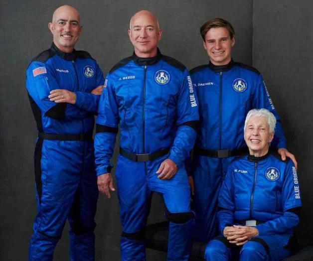 “¡El mejor día de todos!” vuela su propio cohete “¡El mejor día de todos!” vuela su propio cohete