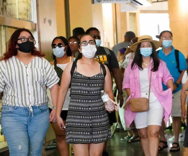 Descarta Greg restituir el mandato de cubrebocas Descarta Greg restituir el mandato de cubrebocas