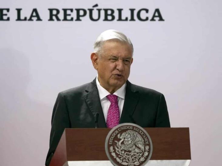 Hace más de 40 años investigan mis ingresos, no tengo recursos: AMLO Hace más de 40 años investigan mis ingresos, no tengo recursos: AMLO