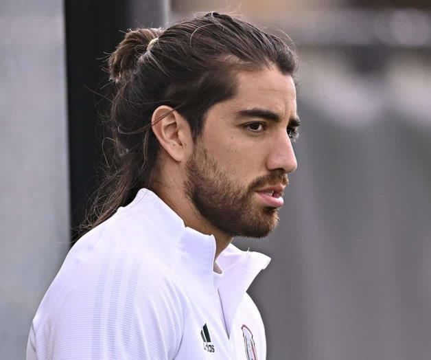 Pizarro llega a Phoenix para concentrase con la Selección Mexicana Pizarro llega a Phoenix para concentrase con la Selección Mexicana