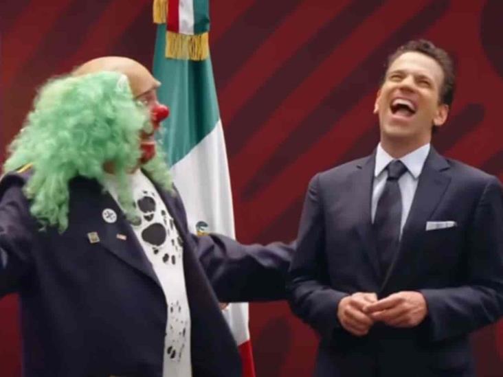 Brozo y Loret se burlan por ser espiados en sexenio de EPN Brozo y Loret se burlan por ser espiados en sexenio de EPN