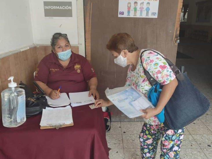 Alertan por falsas notificaciones de 65 y Más Alertan por falsas notificaciones de 65 y Más