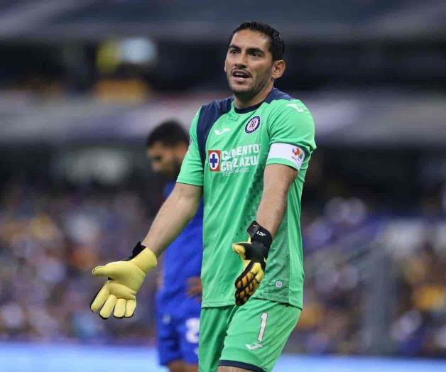 Cruz Azul pierde a ‘Chuy’ Corona Cruz Azul pierde a ‘Chuy’ Corona