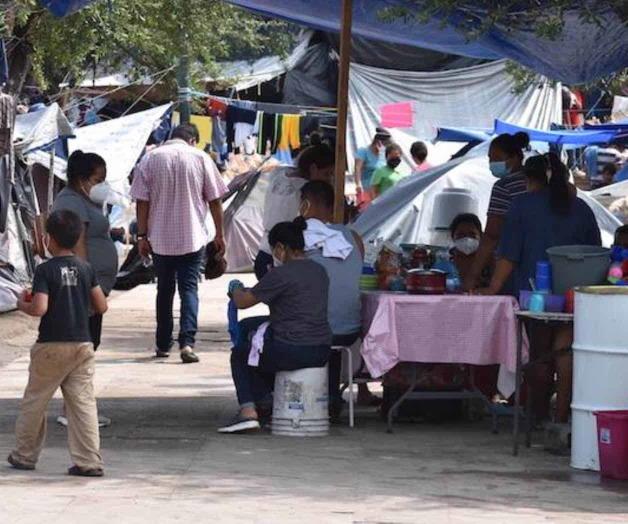 Frenan desalojo de Senda de Vida
