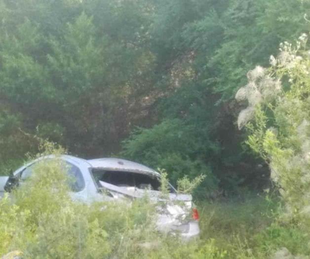 Hallan auto maromeado Hallan auto maromeado