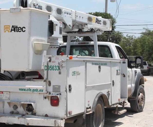 Llevan usuarios ¡cuatro días! sin energía eléctrica Llevan usuarios ¡cuatro días! sin energía eléctrica