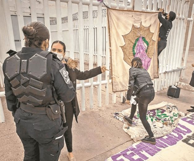 Feministas piden frenar juicio a mujeres participantes de la marcha del 8 de marzo Feministas piden frenar juicio a mujeres participantes de la marcha del 8 de marzo