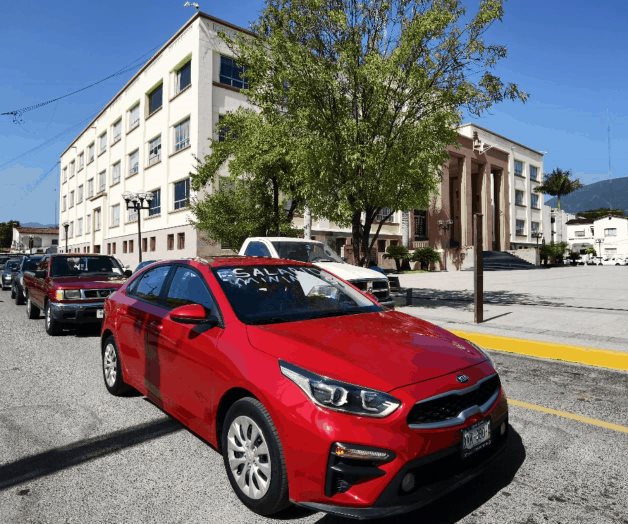 Siguen maestros la lucha contra UMAS