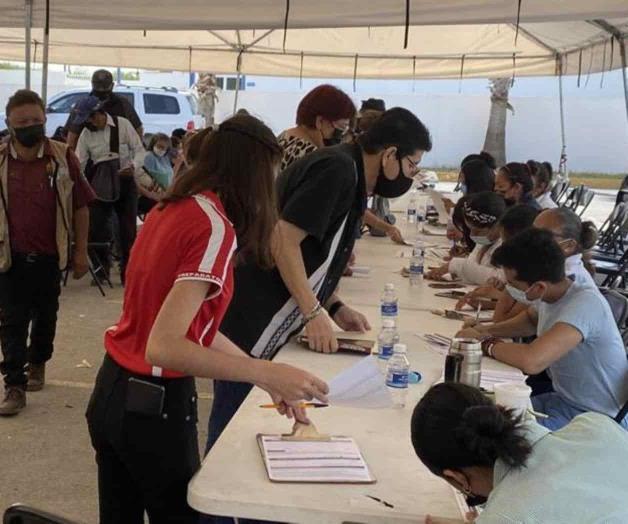 Invitan a voluntarios para la vacunación anti Covid