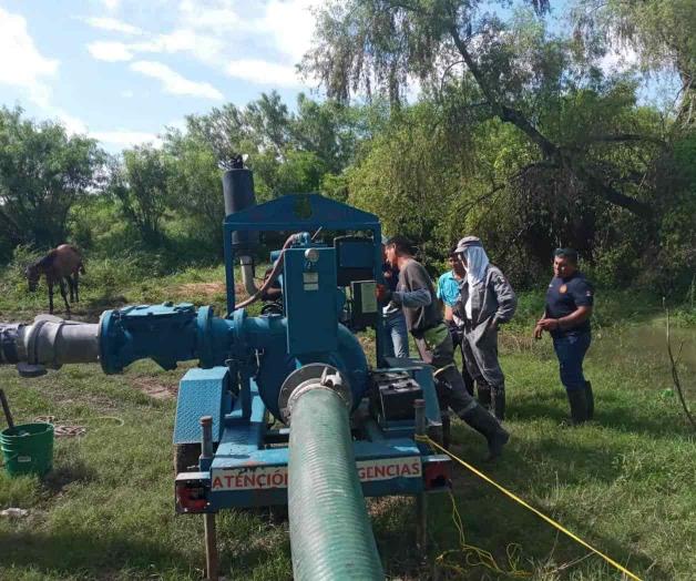 Inicia desagüe en colonias anegadas
