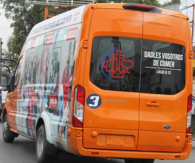 Voluntarios comparten alimento en las calles Voluntarios comparten alimento en las calles