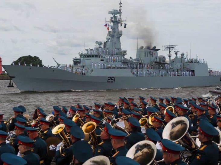 Rusia conmemora el 325to aniversario de su Armada Rusia conmemora el 325to aniversario de su Armada
