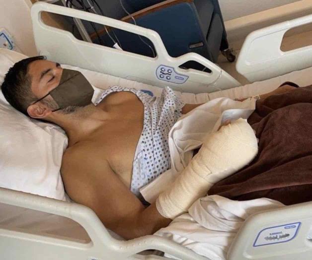 Operan a Corona; inicia rehabilitación