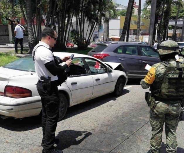 Ejecutan a dos en Costera de Acapulco Ejecutan a dos en Costera de Acapulco