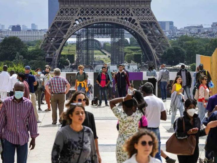 División en Francia por vacunación obligatoria contra COVID División en Francia por vacunación obligatoria contra COVID