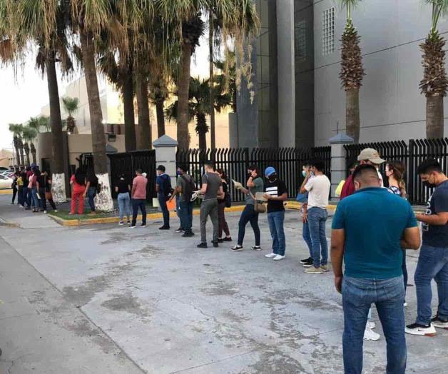 Saturan jóvenes módulos de vacunación anti- Covid en Matamoros Saturan jóvenes módulos de vacunación anti- Covid en Matamoros