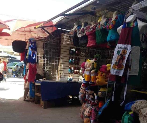 Exigen comerciantes ordenar a ambulantes