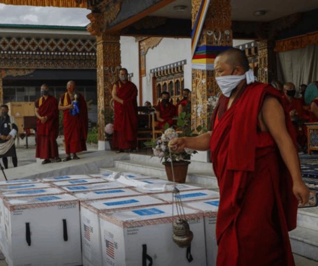 Bután vacunó de COVID al 90% de sus adultos en una semana Bután vacunó de COVID al 90% de sus adultos en una semana