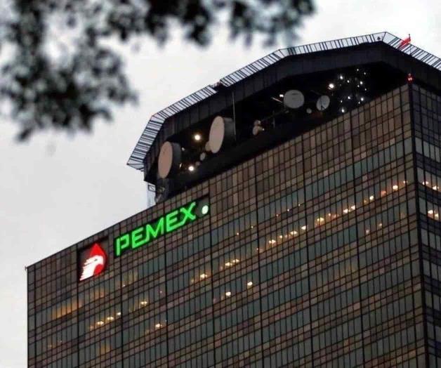 Baja Moodys calificación de Pemex a Ba3