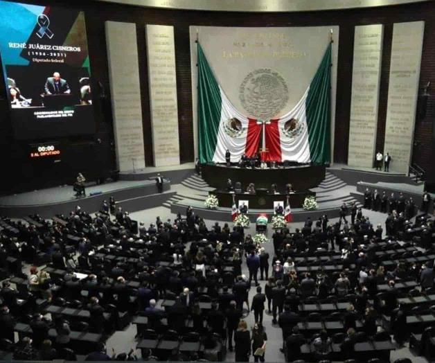 Rinden homenaje a René Juárez en San Lázaro Rinden homenaje a René Juárez en San Lázaro