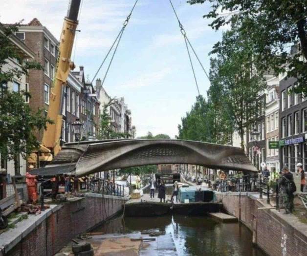 Inauguran puente de acero impreso en 3D Inauguran puente de acero impreso en 3D