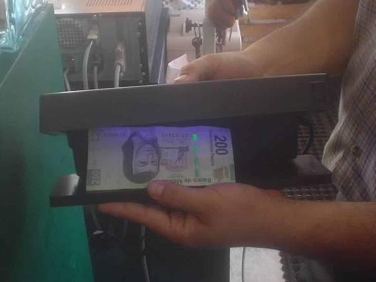 Vacacionan con billetes falsos Vacacionan con billetes falsos