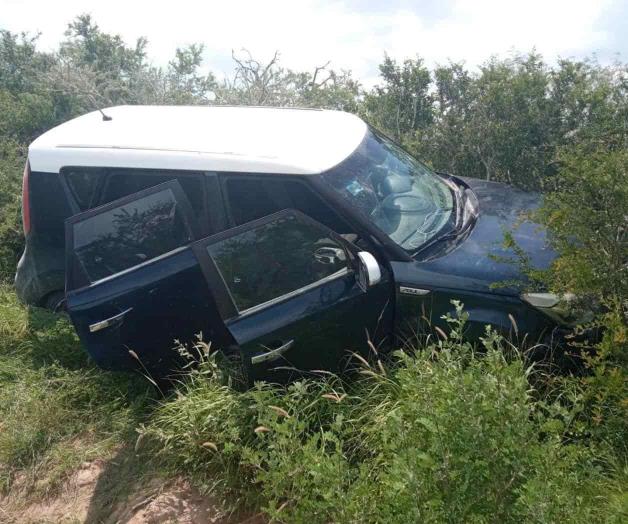 Persiguen a pistoleros; logran asegurar una camioneta Persiguen a pistoleros; logran asegurar una camioneta
