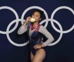 Se lleva Sunisa Lee medalla de oro en gimnasia