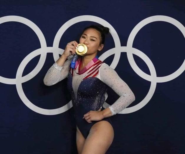 Se lleva Sunisa Lee medalla de oro en gimnasia