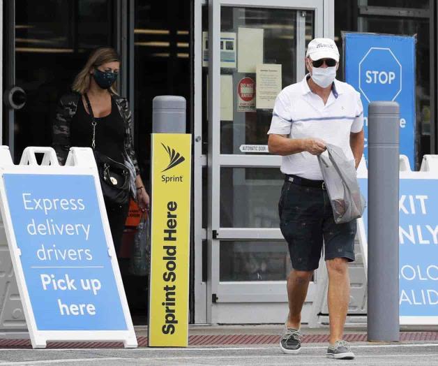 Exigirán Walmart y Disney a empleados en EU que se vacunen Exigirán Walmart y Disney a empleados en EU que se vacunen