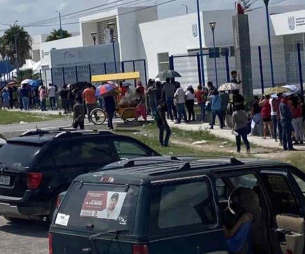 Vacunan de madrugada