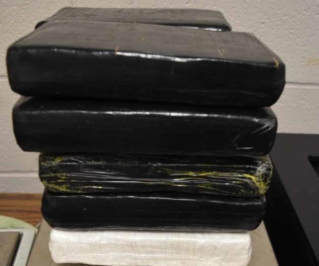 Cae otro estadounidense con una carga de cocaína