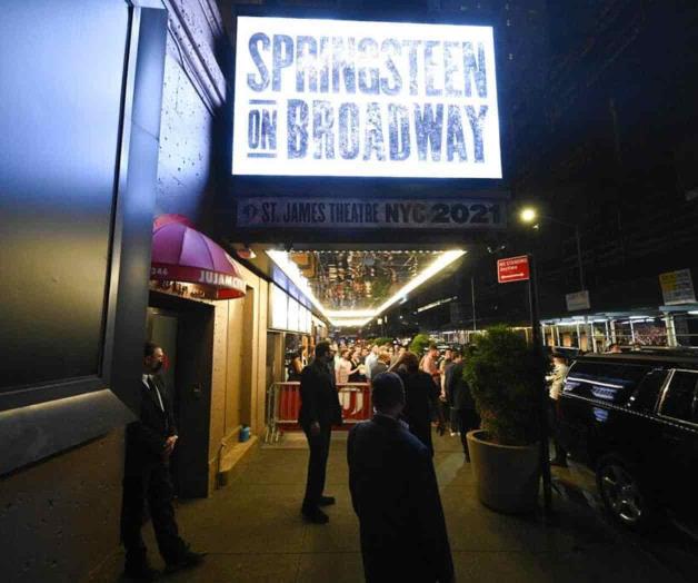 Broadway requerirá vacunas y mascarillas a su audiencia Broadway requerirá vacunas y mascarillas a su audiencia