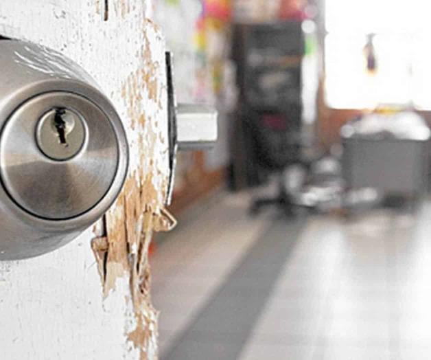 Roban escuelas, 5 mdp el botín