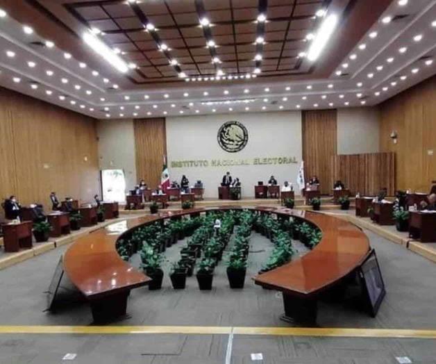 Se enfrentan INE y Morena por organización de consulta Se enfrentan INE y Morena por organización de consulta