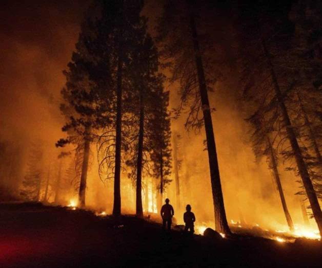 EEUU: Bomberos logran avances en la lucha contra incendios