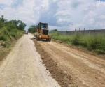 Rehabilitan acceso de terracería entre la carretera federal Victoria-Matamoros al ejido Juan Antonio