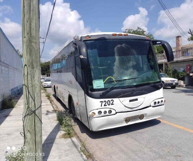 Derriban cables de CFE