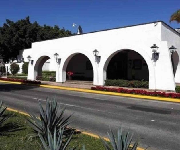 Policía se suicida en área de descanso de Casa Jalisco