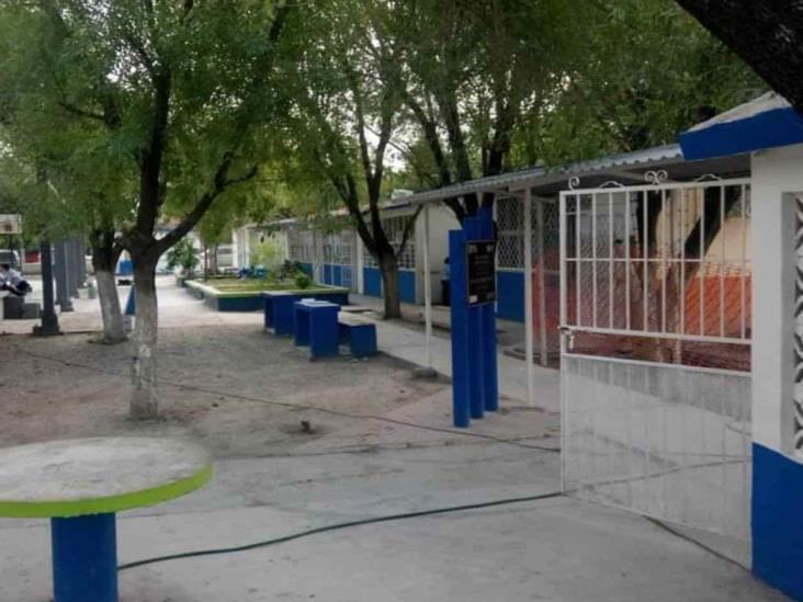 Pretenden cobrarles mil pesos por alumno Pretenden cobrarles mil pesos por alumno