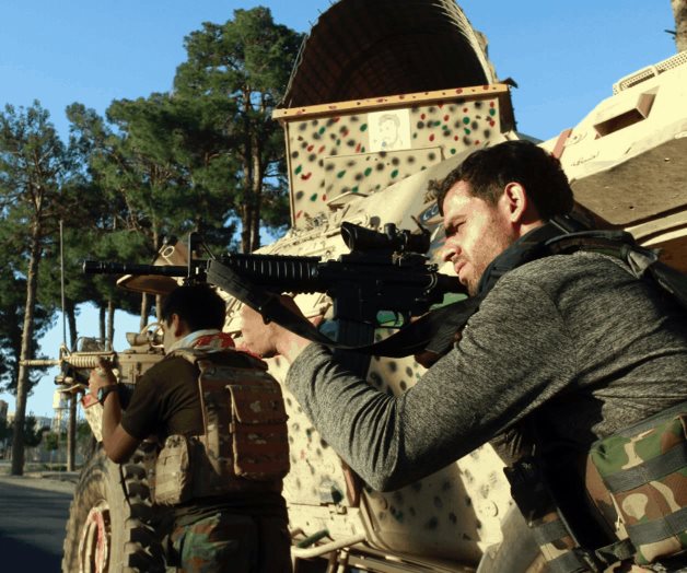 Bombardea Afganistán posiciones del Talibán