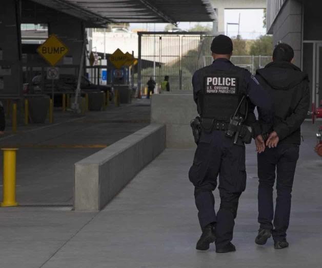 Arrestan a fugitivo por agresión sexual a niño